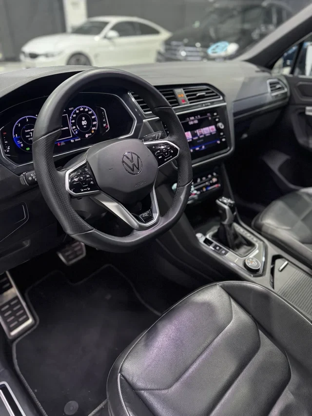 VOLKSWAGEN Tiguan RLine 2.0 TDI DSG