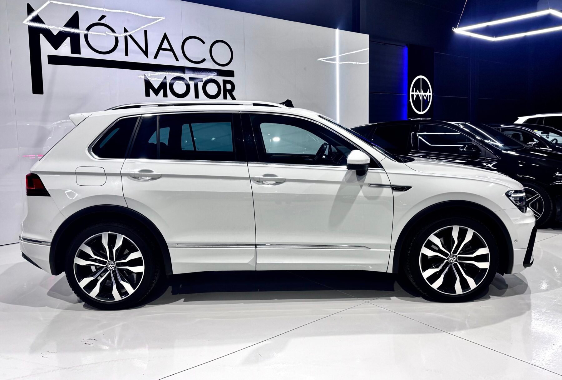 VOLKSWAGEN Tiguan Rline