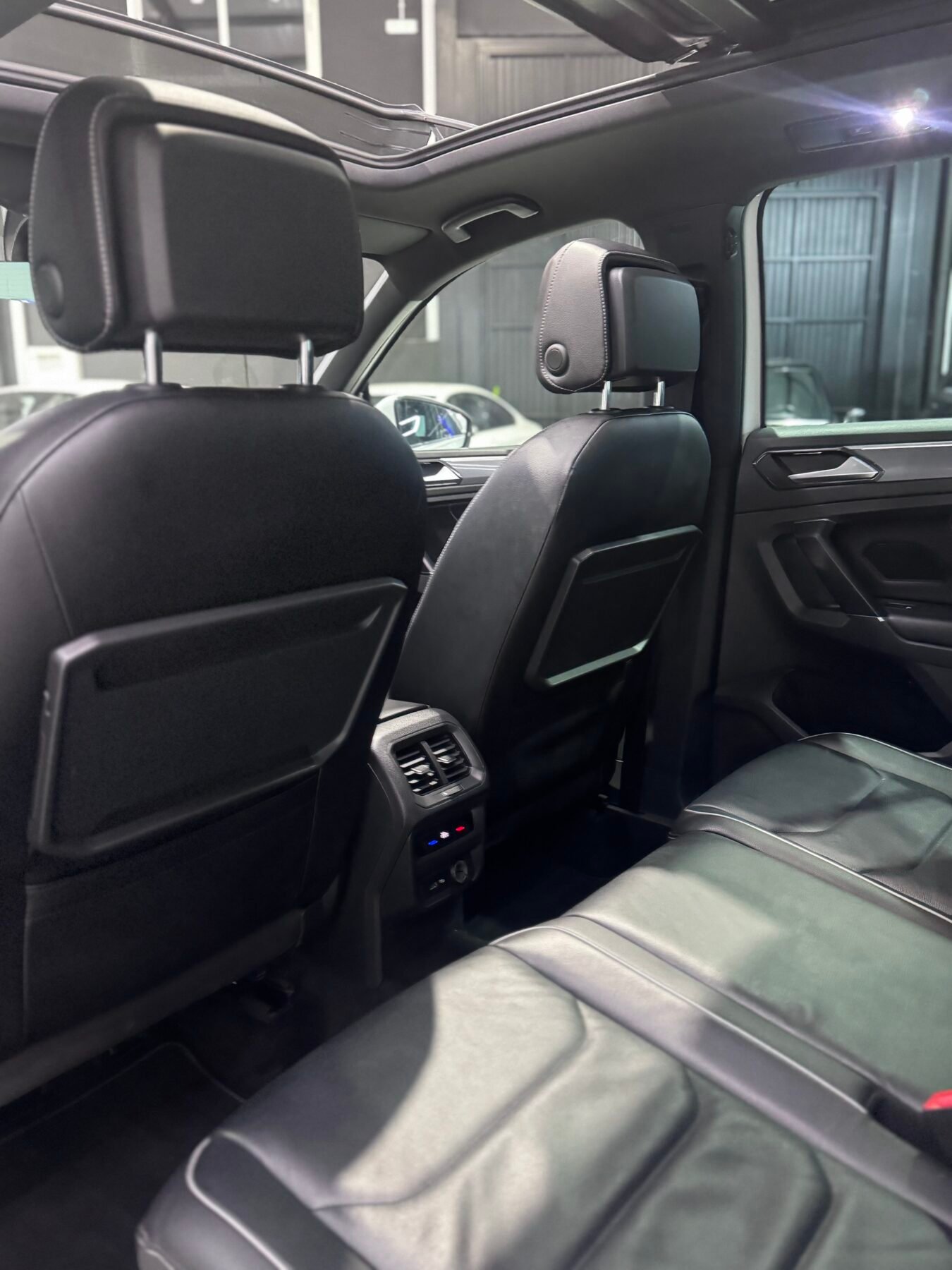 VOLKSWAGEN Tiguan Rline