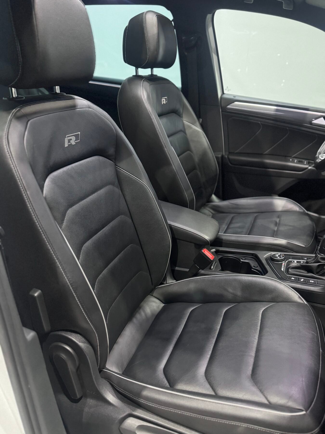 VOLKSWAGEN Tiguan Rline